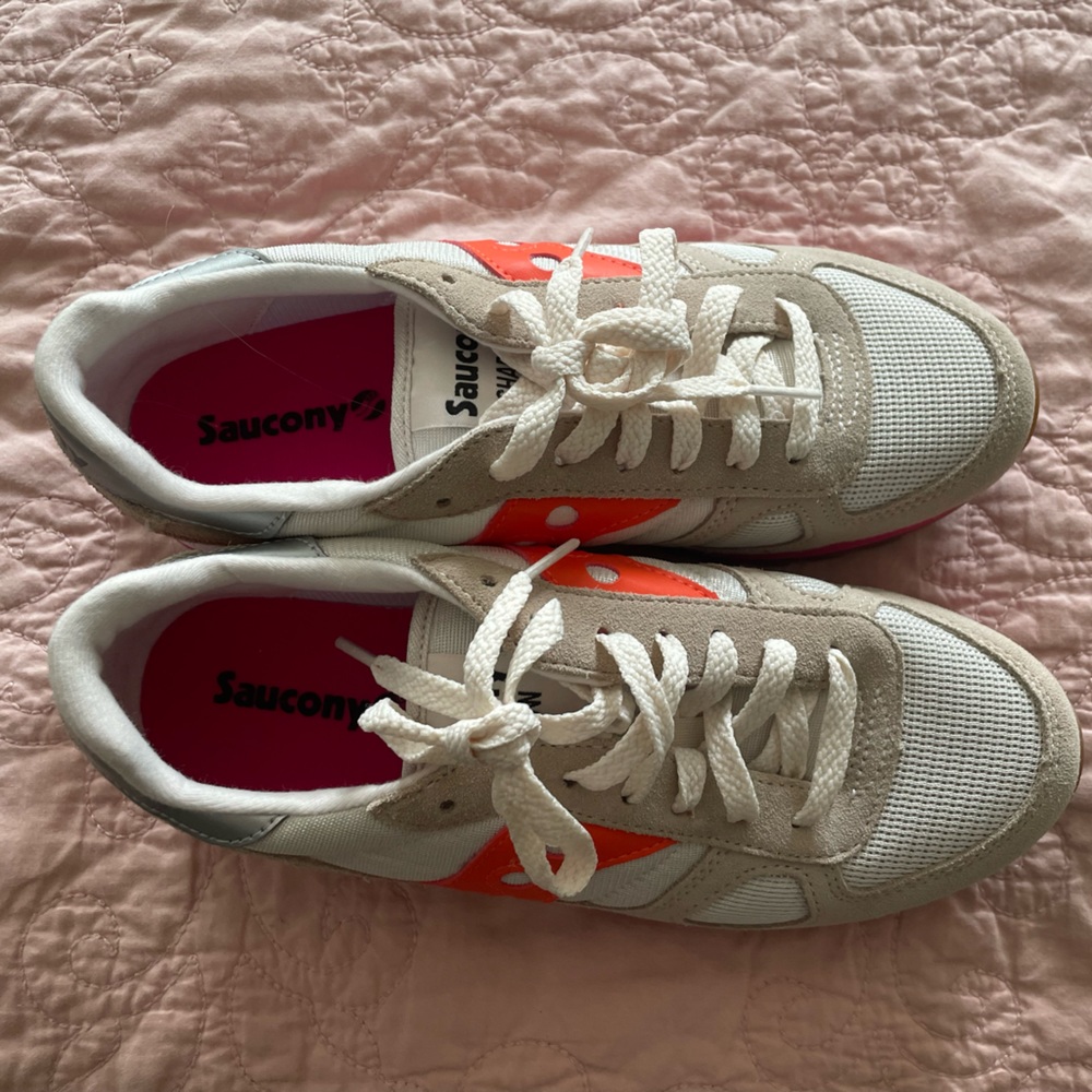 Saucony Original Shadow shoes - size 8